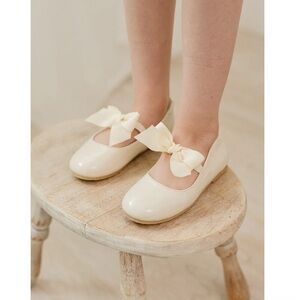 L’amour Amelia Bow Flat Cream Kids Shoes